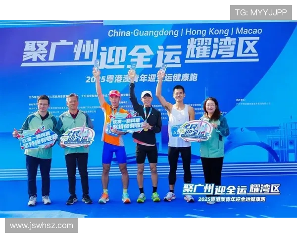南沙南英湾区青年足球队奋勇拼搏共筑青春绿茵梦想舞台 南沙南英湾区青年足球队奋勇拼搏共筑青春绿茵梦想舞台