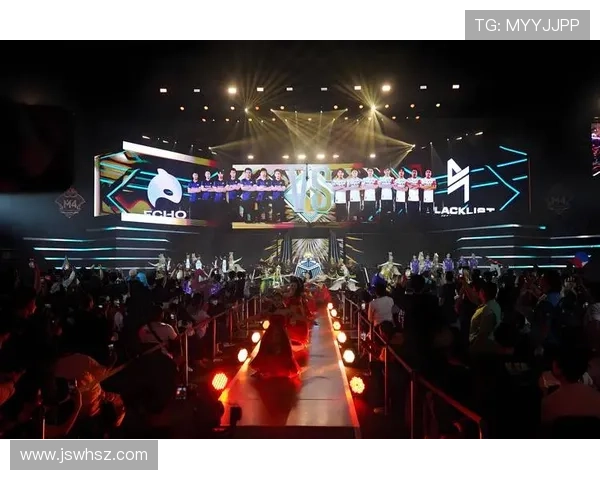 《全球电竞赛事激战正酣 各大战队备战年度巅峰对决》 《全球电竞赛事激战正酣 各大战队备战年度巅峰对决》