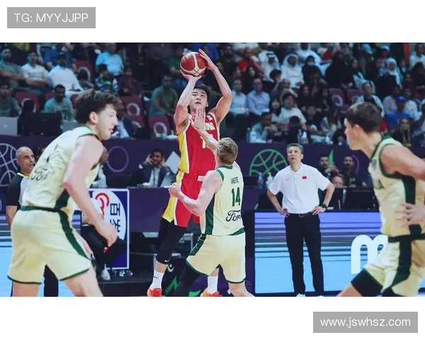 中国男篮逆袭澳洲队挺进亚洲杯决赛,震撼全场展现强大实力 中国男篮逆袭澳洲队挺进亚洲杯决赛,震撼全场展现强大实力