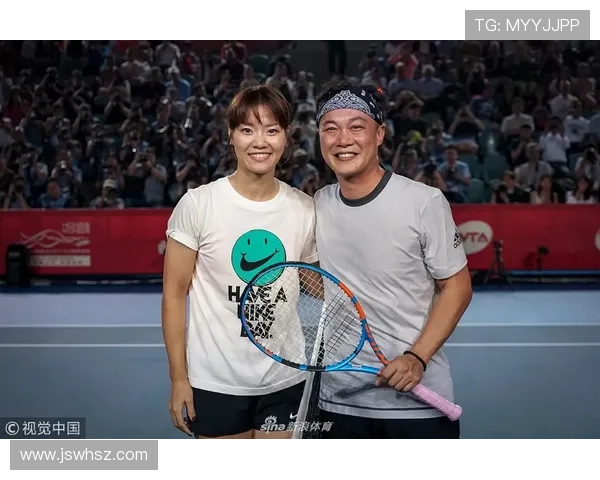 最新网球赛事动态:明星球员状态回升 力争年终总决赛席位 最新网球赛事动态:明星球员状态回升 力争年终总决赛席位