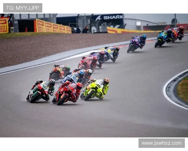 MotoGP赛季焦点:新规则搅动格局 车手转会引爆争冠悬念 MotoGP赛季焦点:新规则搅动格局 车手转会引爆争冠悬念