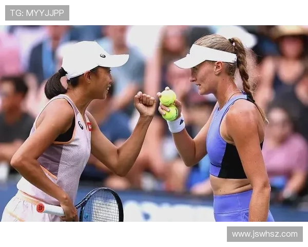 网球赛事激战正酣 球员表现亮眼 赛季新变化引发全球关注